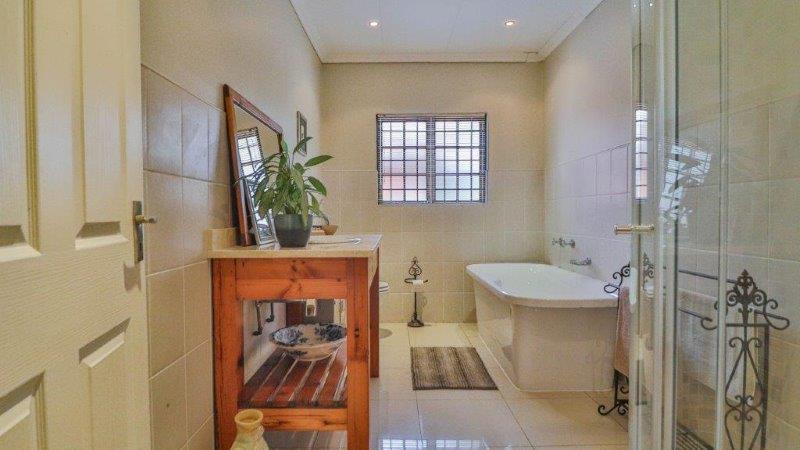 8 Bedroom Property for Sale in Scottsville KwaZulu-Natal