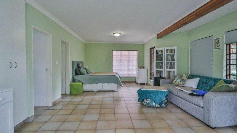 8 Bedroom Property for Sale in Scottsville KwaZulu-Natal