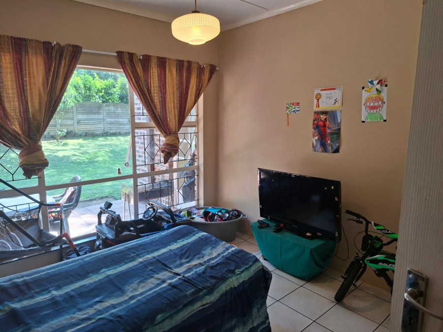 4 Bedroom Property for Sale in Schuinshoogte KwaZulu-Natal