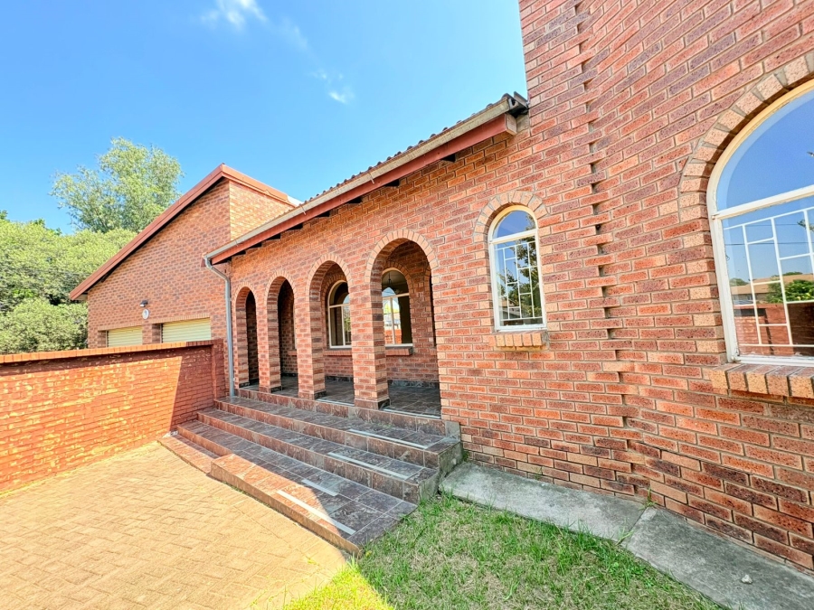 3 Bedroom Property for Sale in Aviary Hill KwaZulu-Natal