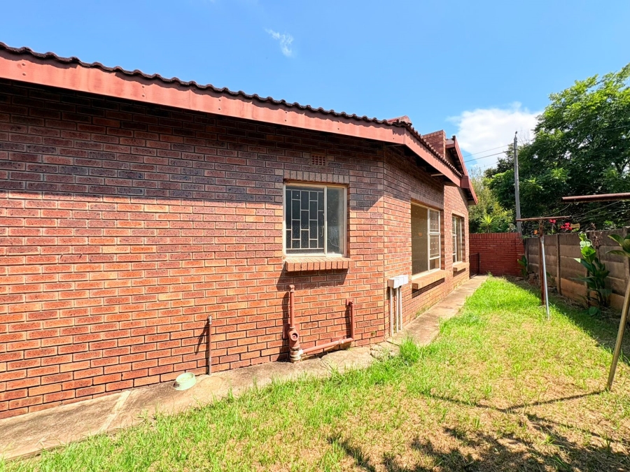 3 Bedroom Property for Sale in Aviary Hill KwaZulu-Natal