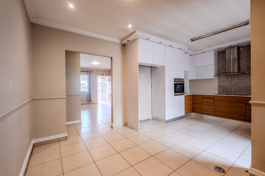 3 Bedroom Property for Sale in Broadlands KwaZulu-Natal