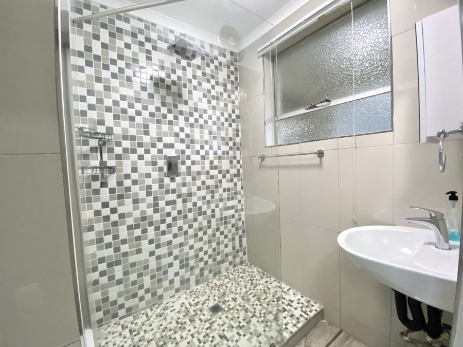 2 Bedroom Property for Sale in North Beach KwaZulu-Natal