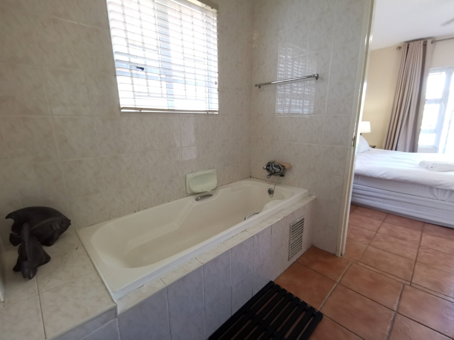 To Let 3 Bedroom Property for Rent in Thompsons Bay KwaZulu-Natal
