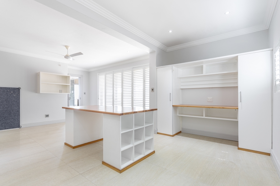 6 Bedroom Property for Sale in Ballito Central KwaZulu-Natal