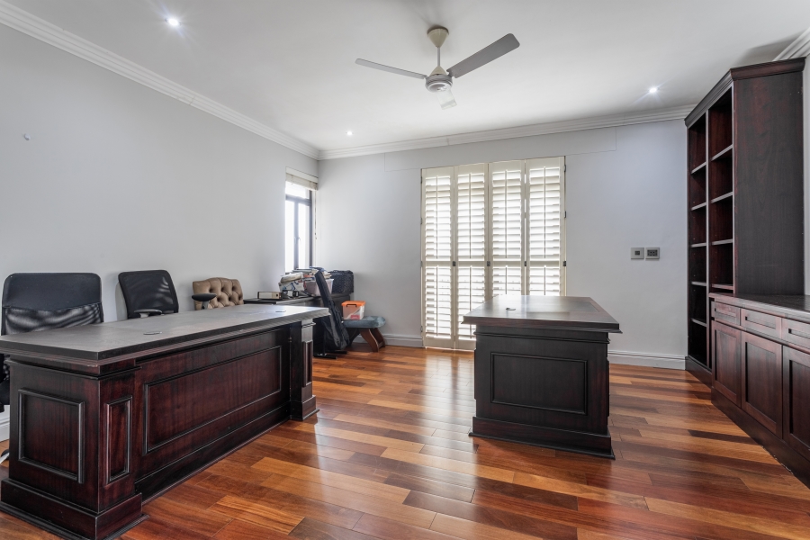 6 Bedroom Property for Sale in Ballito Central KwaZulu-Natal