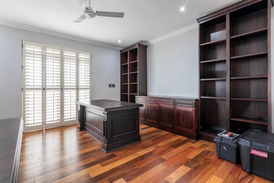 6 Bedroom Property for Sale in Ballito Central KwaZulu-Natal