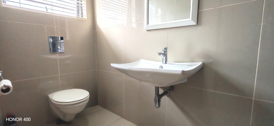 2 Bedroom Property for Sale in Umhlanga Ridge KwaZulu-Natal
