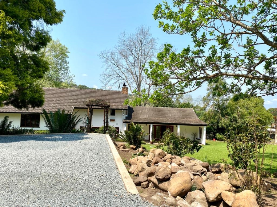 5 Bedroom Property for Sale in Assagay KwaZulu-Natal