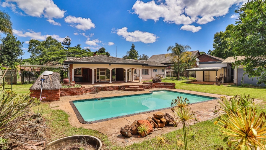 8 Bedroom Property for Sale in Chasedene KwaZulu-Natal