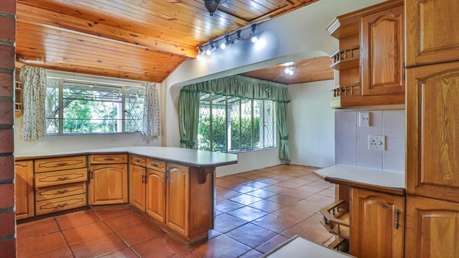 8 Bedroom Property for Sale in Chasedene KwaZulu-Natal