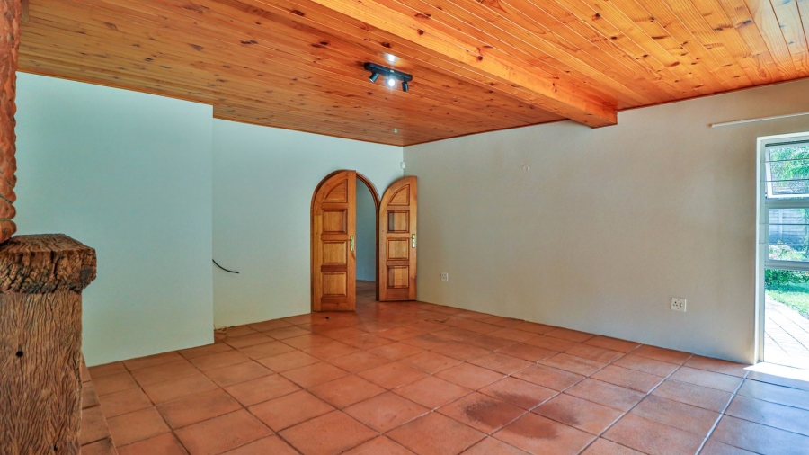 8 Bedroom Property for Sale in Chasedene KwaZulu-Natal