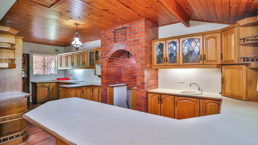 8 Bedroom Property for Sale in Chasedene KwaZulu-Natal