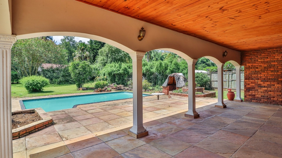 8 Bedroom Property for Sale in Chasedene KwaZulu-Natal