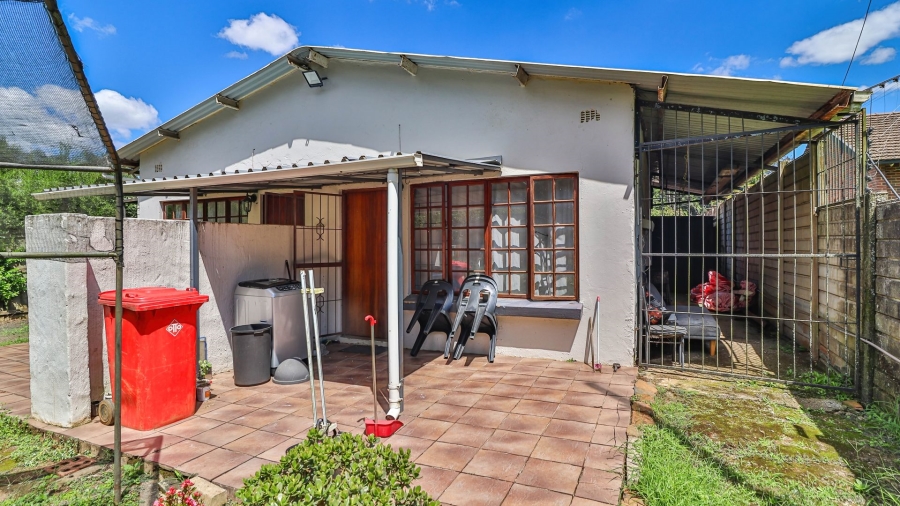 8 Bedroom Property for Sale in Chasedene KwaZulu-Natal