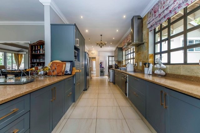 5 Bedroom Property for Sale in Dawncliffe KwaZulu-Natal