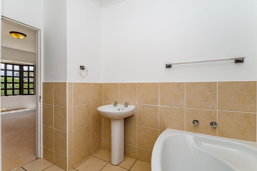 To Let 3 Bedroom Property for Rent in Clifton Hill Estate KwaZulu-Natal