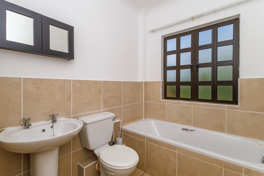 To Let 3 Bedroom Property for Rent in Clifton Hill Estate KwaZulu-Natal