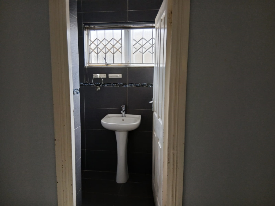 To Let 3 Bedroom Property for Rent in Trenance Park KwaZulu-Natal