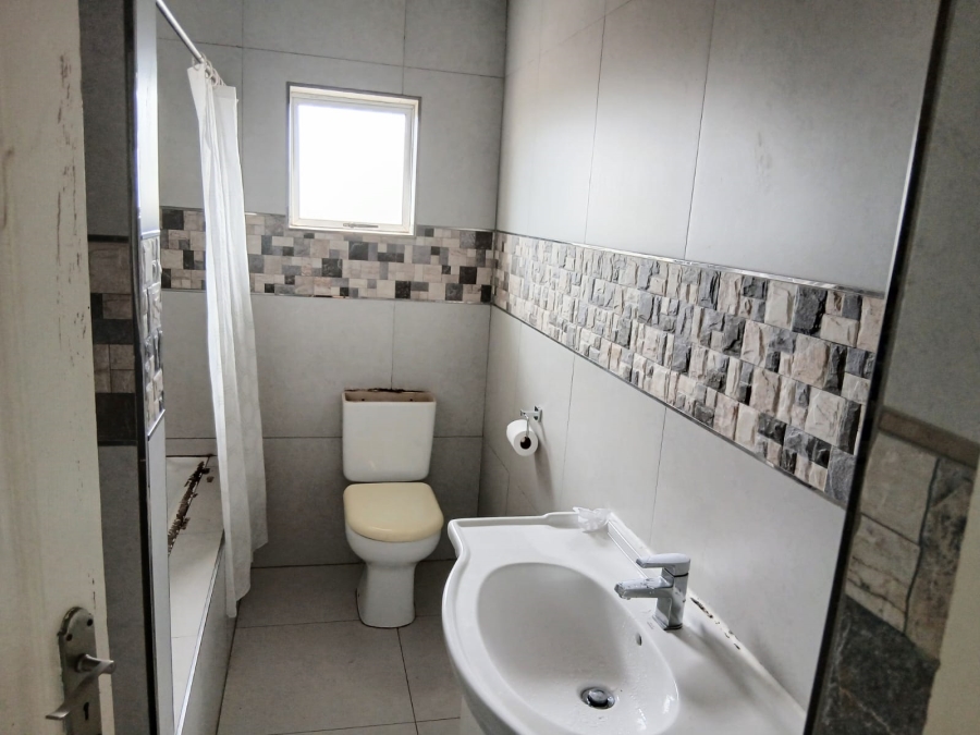 To Let 3 Bedroom Property for Rent in Trenance Park KwaZulu-Natal