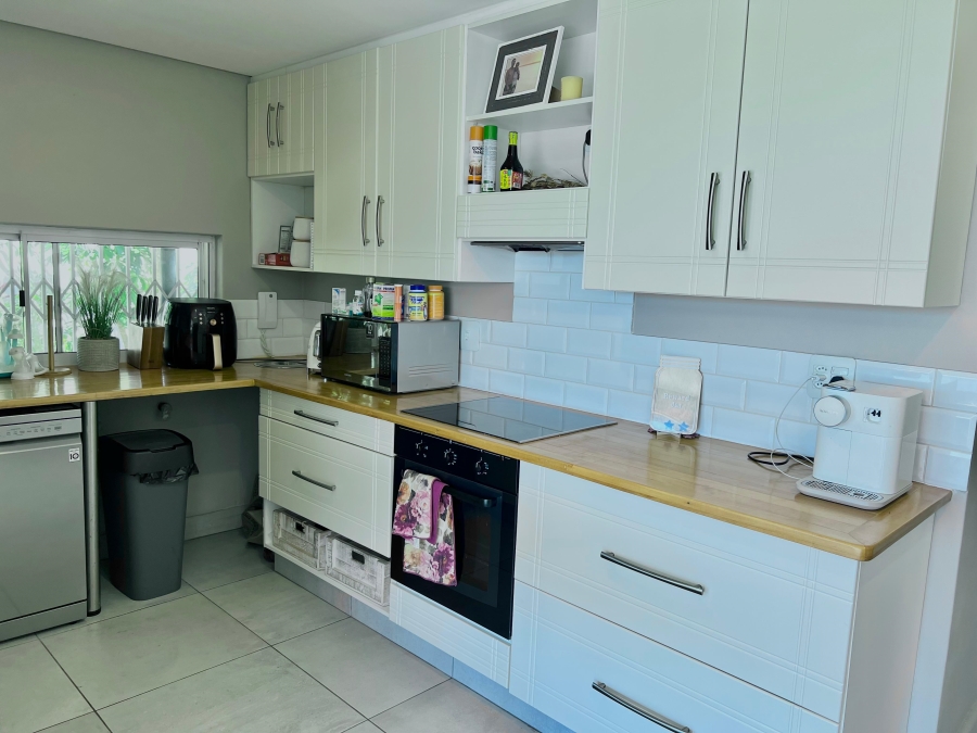 2 Bedroom Property for Sale in Umhlanga KwaZulu-Natal