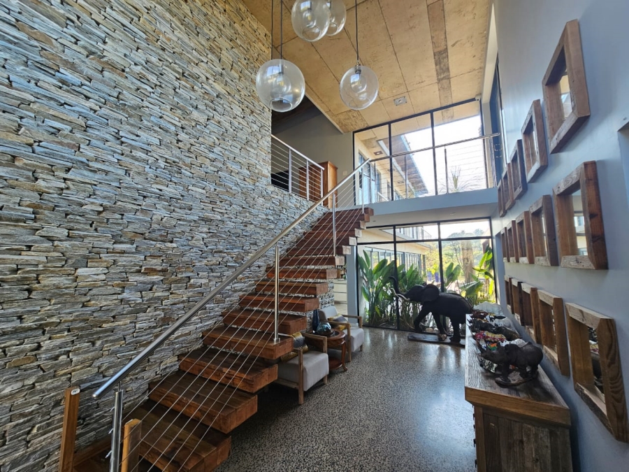 5 Bedroom Property for Sale in Salt Rock KwaZulu-Natal