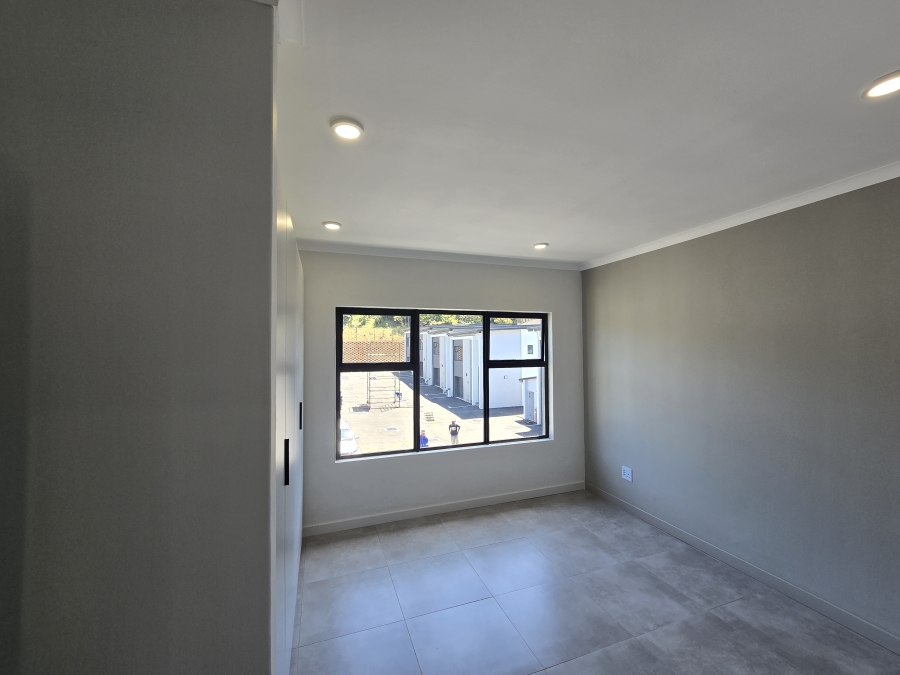 2 Bedroom Property for Sale in Westbrook KwaZulu-Natal