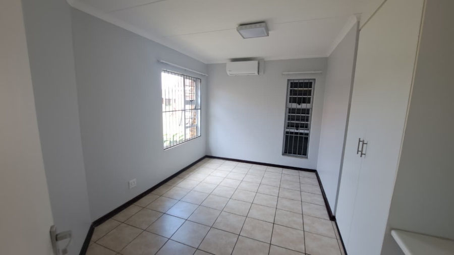 To Let 3 Bedroom Property for Rent in Birdswood KwaZulu-Natal