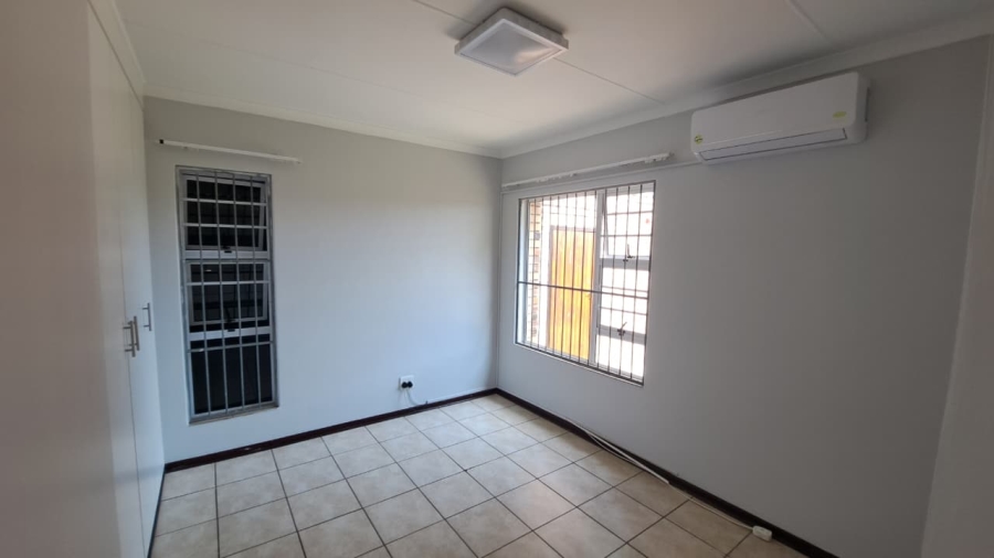 To Let 3 Bedroom Property for Rent in Birdswood KwaZulu-Natal