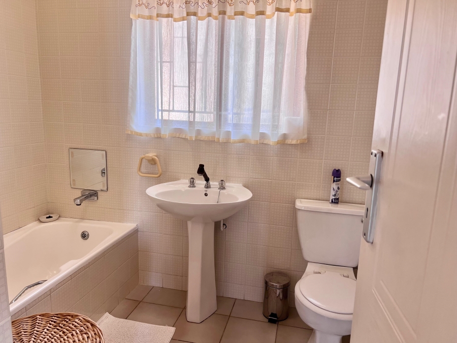 2 Bedroom Property for Sale in Shakas Rock KwaZulu-Natal