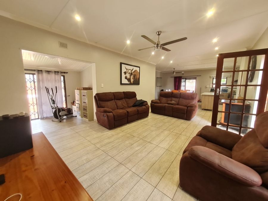 4 Bedroom Property for Sale in Meer En See KwaZulu-Natal