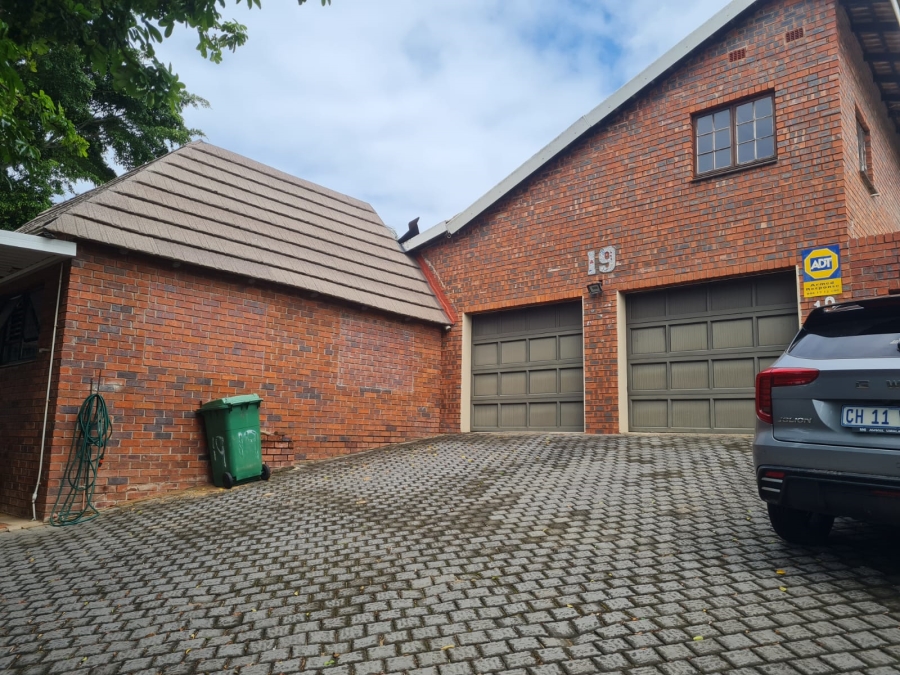 4 Bedroom Property for Sale in Meer En See KwaZulu-Natal