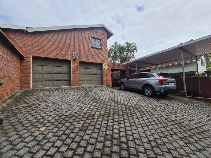 4 Bedroom Property for Sale in Meer En See KwaZulu-Natal