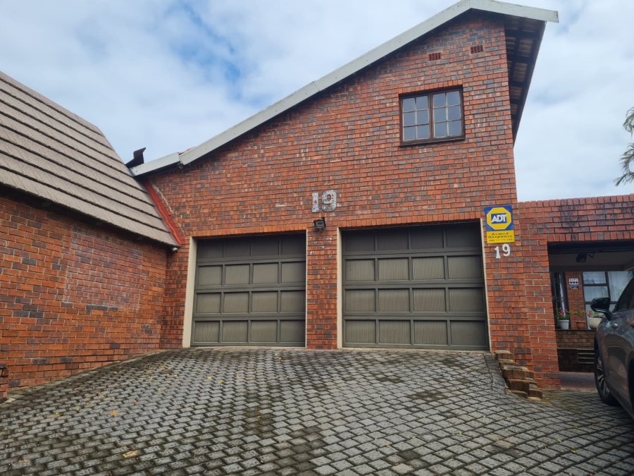 4 Bedroom Property for Sale in Meer En See KwaZulu-Natal