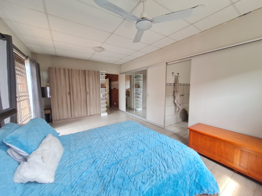 4 Bedroom Property for Sale in Meer En See KwaZulu-Natal