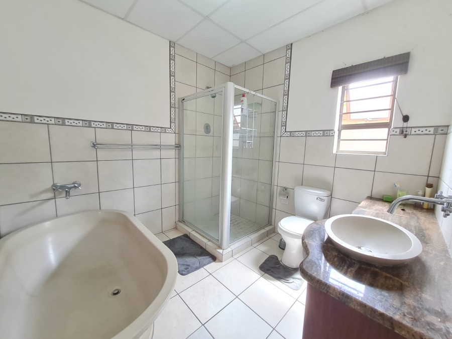 4 Bedroom Property for Sale in Meer En See KwaZulu-Natal