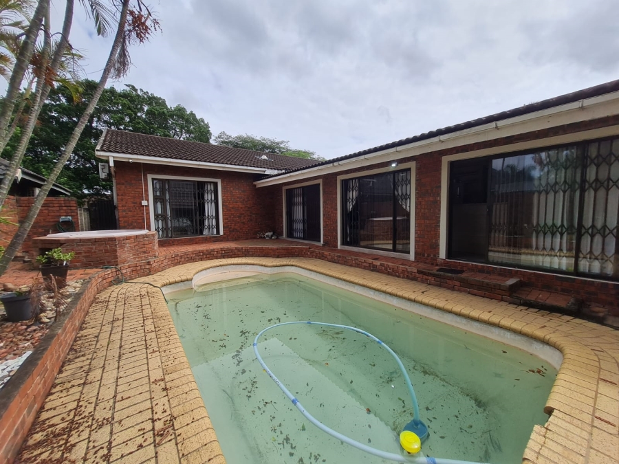4 Bedroom Property for Sale in Meer En See KwaZulu-Natal