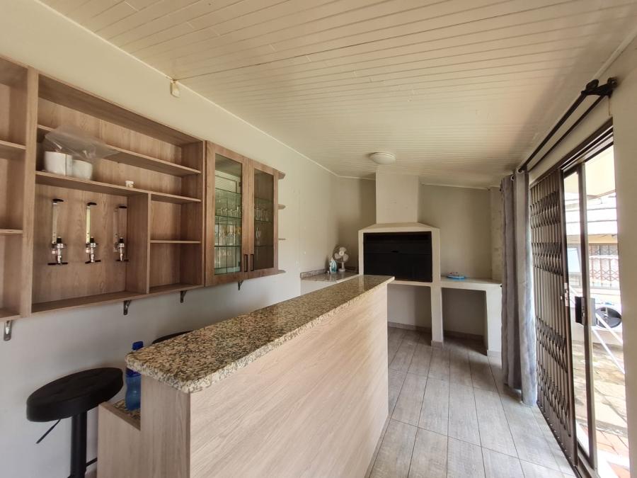 4 Bedroom Property for Sale in Meer En See KwaZulu-Natal