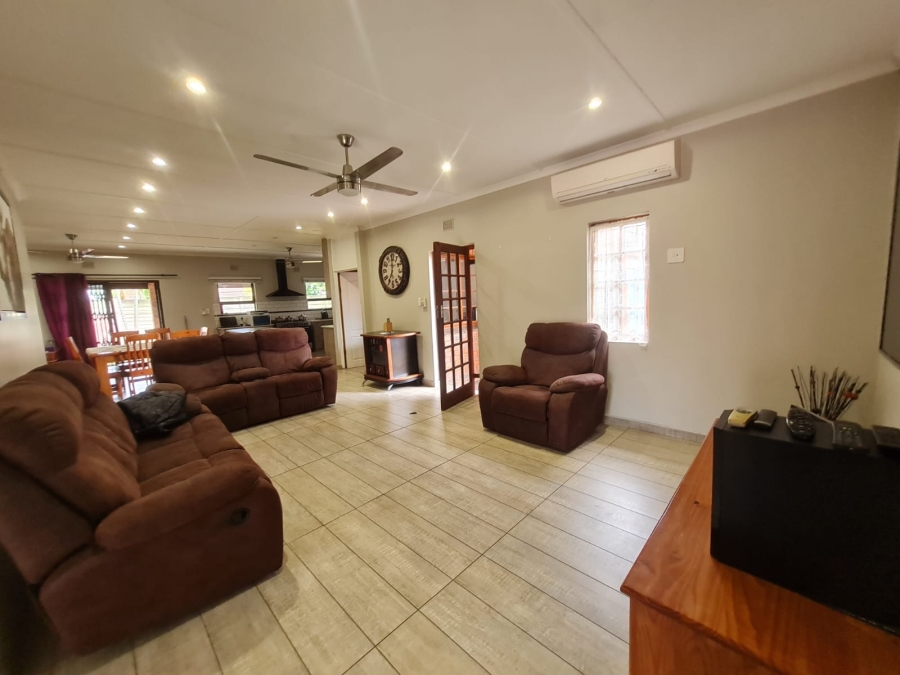 4 Bedroom Property for Sale in Meer En See KwaZulu-Natal