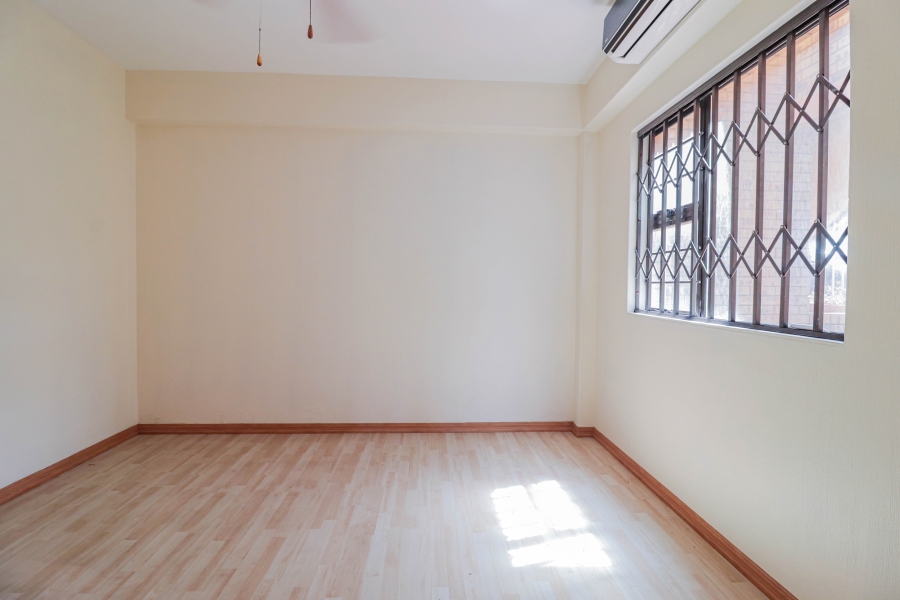 2 Bedroom Property for Sale in Amanzimtoti KwaZulu-Natal