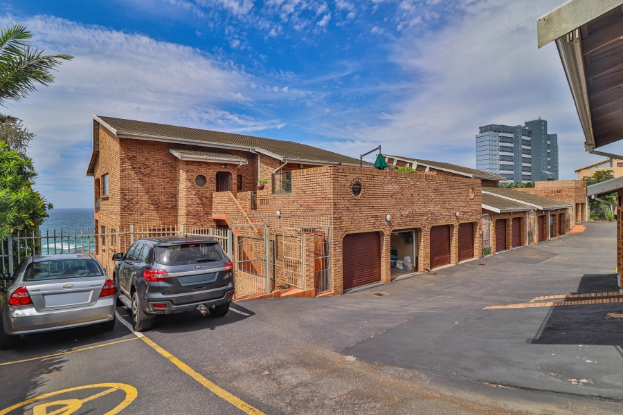 2 Bedroom Property for Sale in Amanzimtoti KwaZulu-Natal