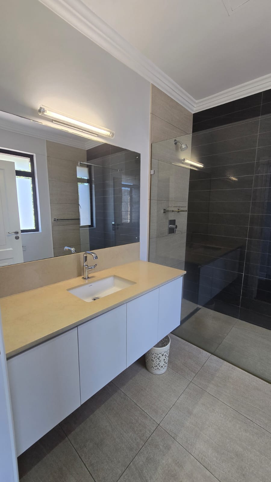 6 Bedroom Property for Sale in Ballito Central KwaZulu-Natal