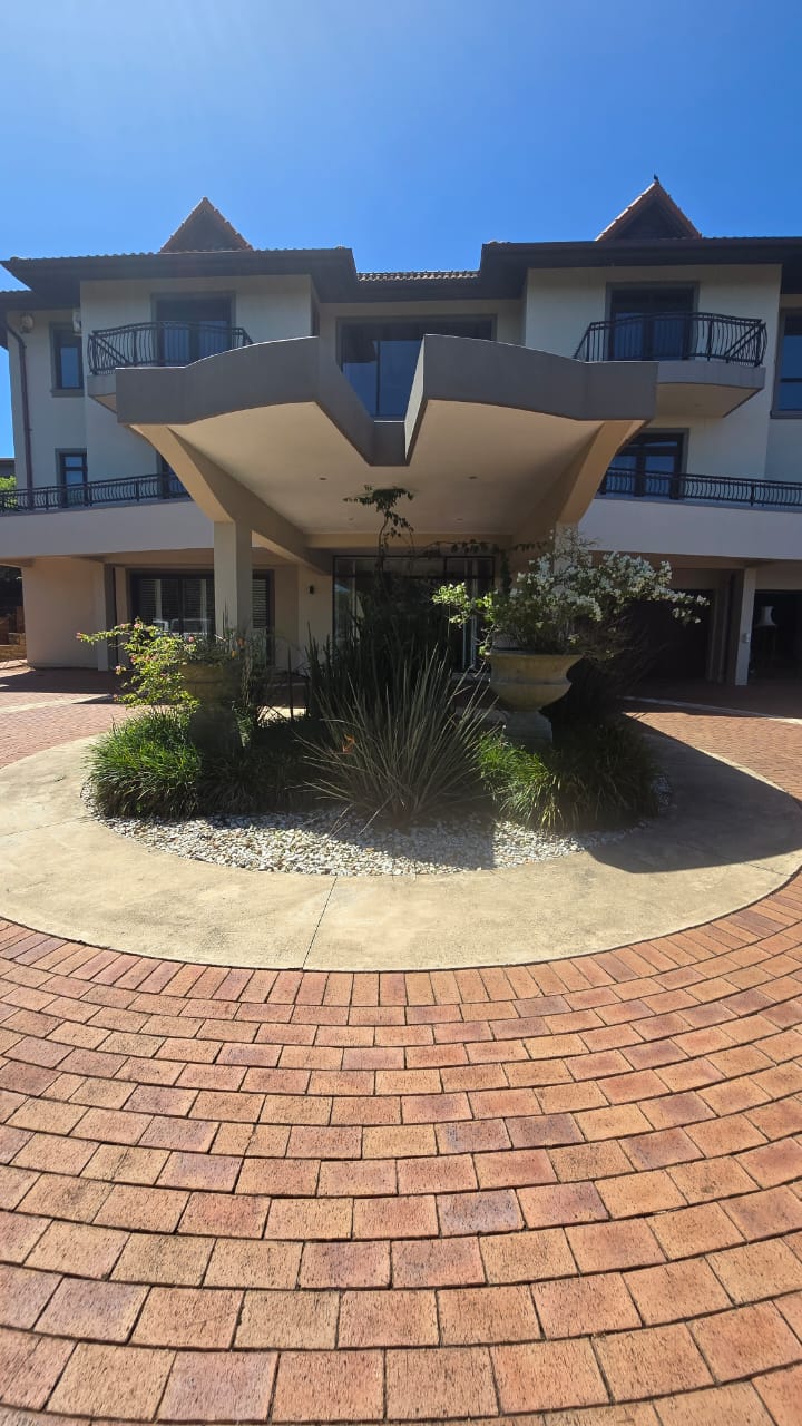 6 Bedroom Property for Sale in Ballito Central KwaZulu-Natal