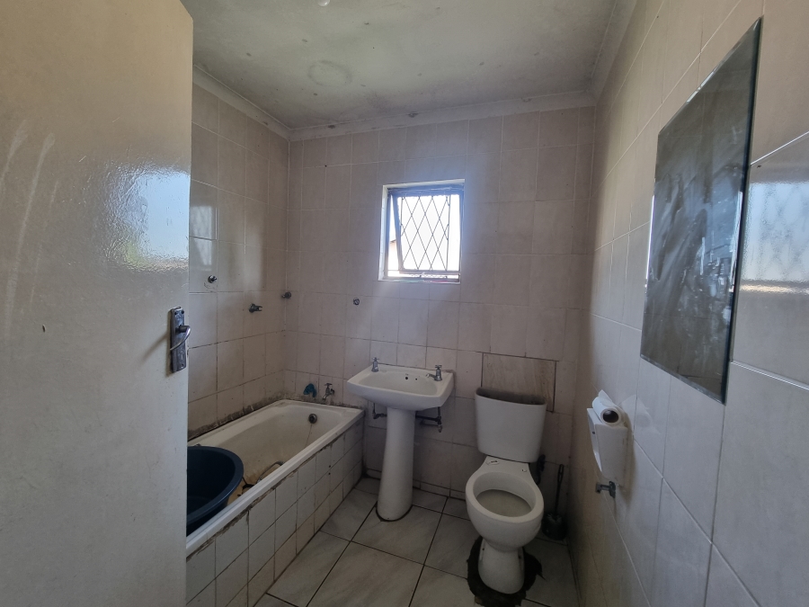 3 Bedroom Property for Sale in Esikhawini KwaZulu-Natal