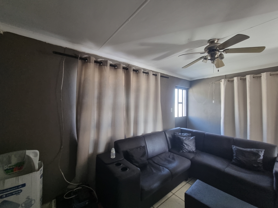 2 Bedroom Property for Sale in Esikhawini KwaZulu-Natal