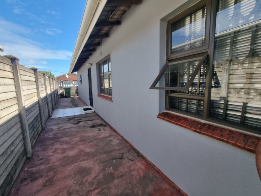 2 Bedroom Property for Sale in Esikhawini KwaZulu-Natal