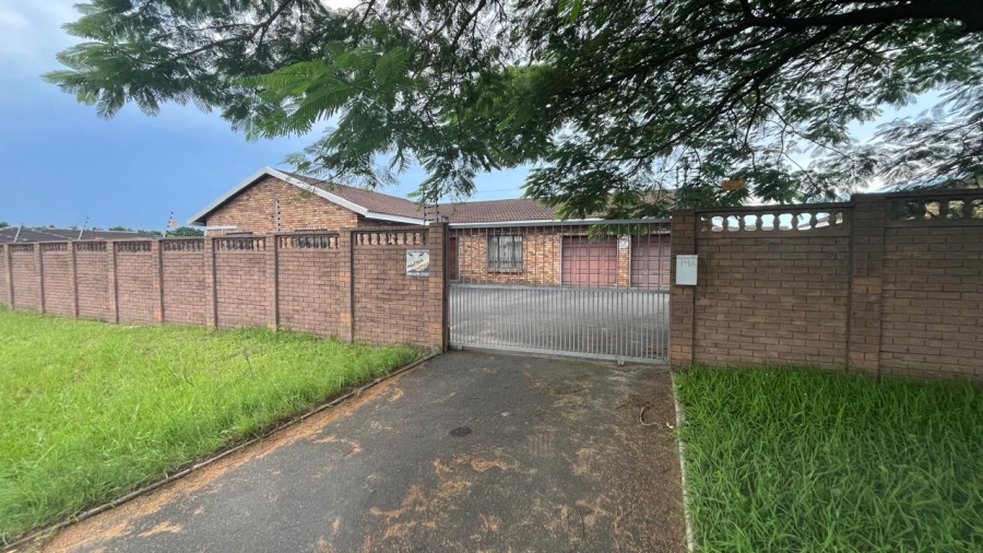 4 Bedroom Property for Sale in Birdswood KwaZulu-Natal