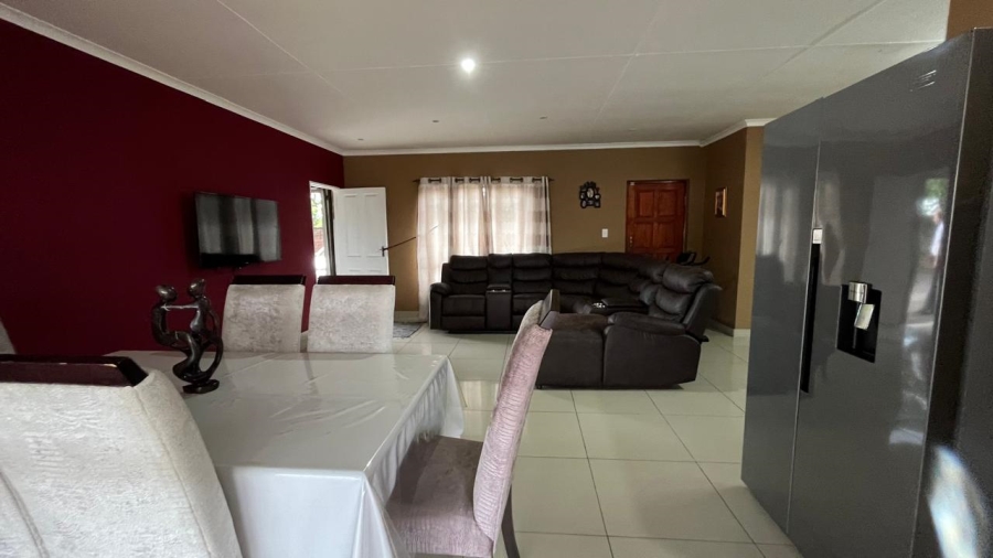 4 Bedroom Property for Sale in Birdswood KwaZulu-Natal