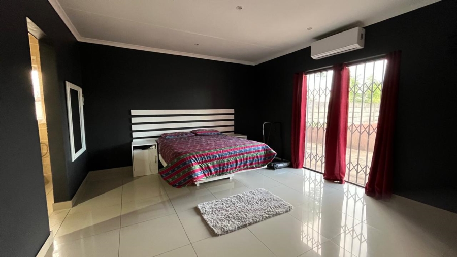 4 Bedroom Property for Sale in Birdswood KwaZulu-Natal