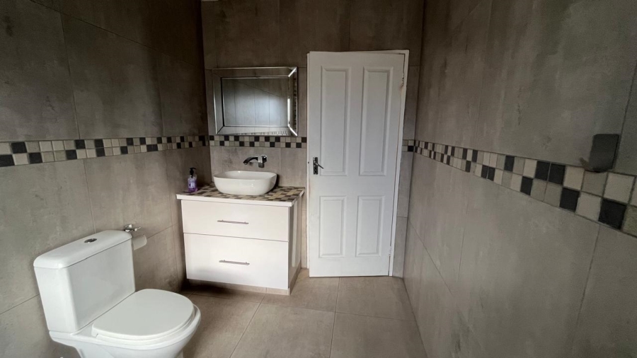 4 Bedroom Property for Sale in Birdswood KwaZulu-Natal